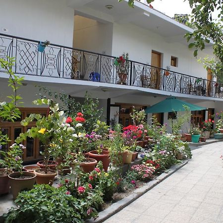 Travellers House Hotel Leh Eksteriør billede