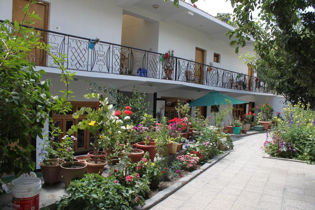 Travellers House Hotel Leh Eksteriør billede