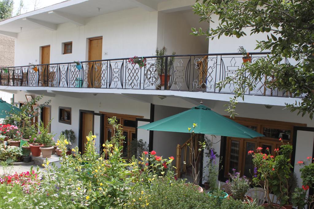 Travellers House Hotel Leh Eksteriør billede
